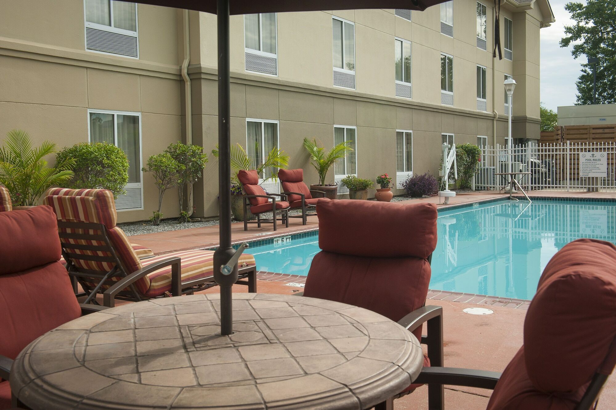 Hampton Inn & Suites New Orleans/Elmwood Harahan Exterior photo